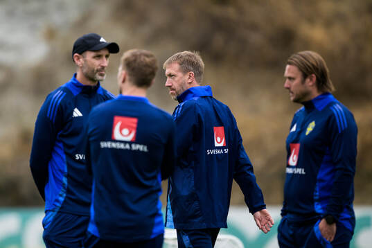 Assistant coach Andreas Georgson, assistant coach Sebastian
