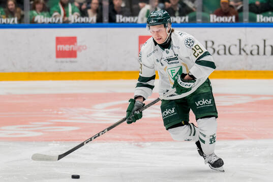 Färjestads Oskar Steen