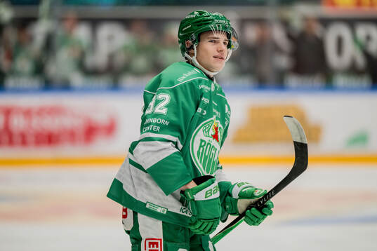 Rögles Isac Solberg jublar