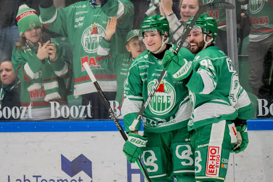 Rögles Isac Solberg och Mark Friedman jublar