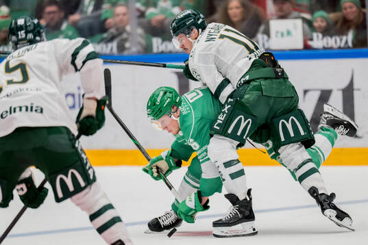 Rögles Paul LaDue och Färjestads Joakim Nygård