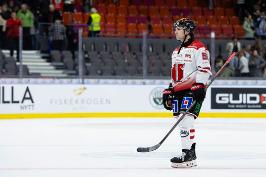 Örebros David Quenneville deppar
