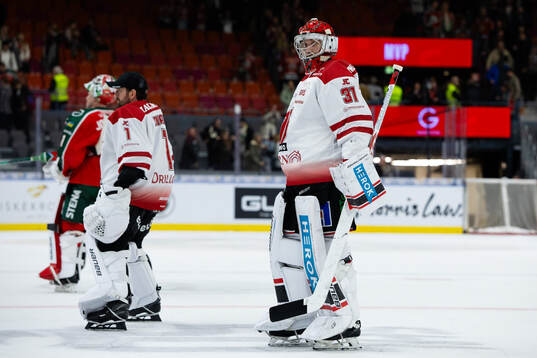 Örebros målvakt Jonas Arntzen  deppar