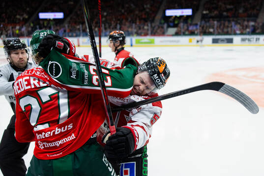 Frölundas Theodor Niederbach och Örebros David Quenneville