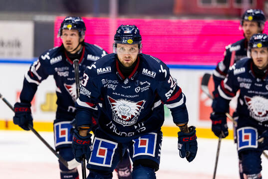 Linköpings Robin Kovacs jublar