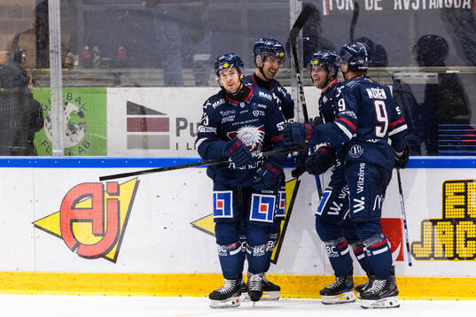 Linköpings Nicholas Shore jublar