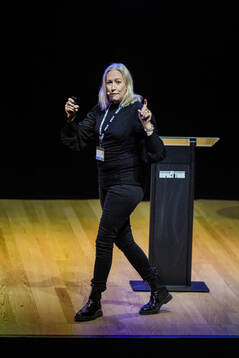 Helena Mueller