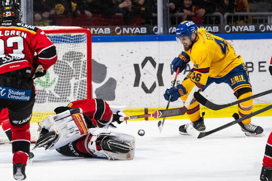Luleås målvakt Joel Lassinantti och Djurgårdens Albin