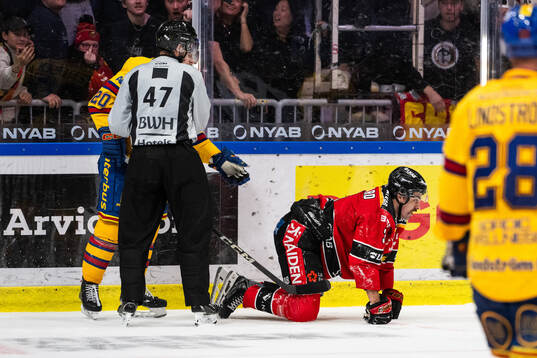 Djurgårdens Mathias Emilio Pettersen och Luleås Frederic