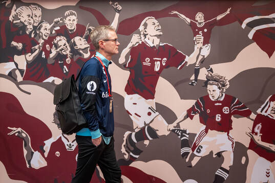 Are Hokstad, team manager of Norway, arrives