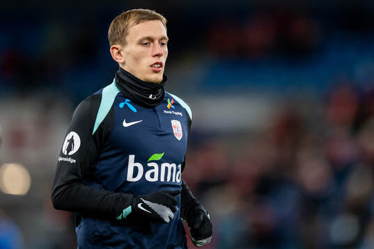 Marcus Holmgren Pedersen of Norway warms up