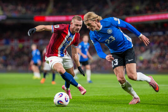 Julian Ryerson of Norway and Vlasiy Sinyavskiy of Estonia