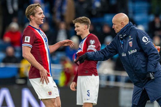 Kristian Thorstvedt and Ståle Solbakken, head coach of