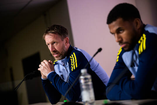 Head coach Graham Potter and Isak Hien of the Swedish