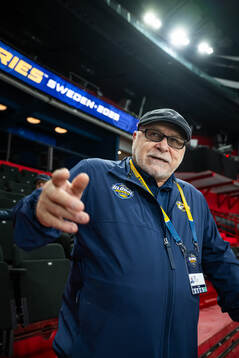 General Manager Barry Trotz at a practice session with