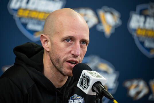 Bläddra bland fler bilder av Ice Hockey, NHL Global Series, Pittsburgh Penguins, Morning Skate 