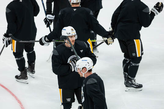 Connor Dewar at a practice session with Pittsburgh Penguins