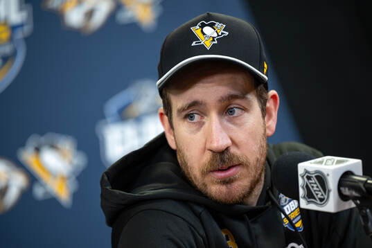 Kevin Hayes at a press conference