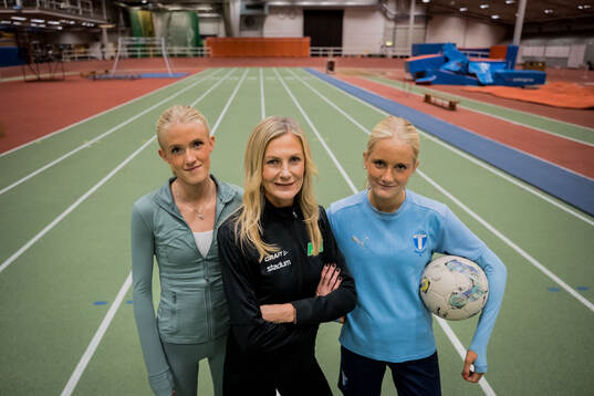 Friidrottande Ebba Elm, mamma Linda Elm och