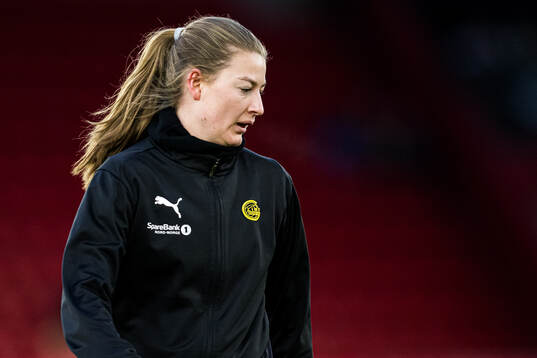 Cecilie Falch of Bodø/Glimt warms up
