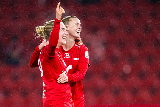 Monica Isaksen of Brann celebrates