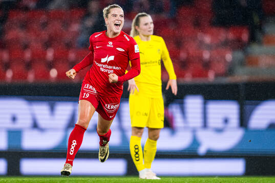 Monica Isaksen of Brann celebrates