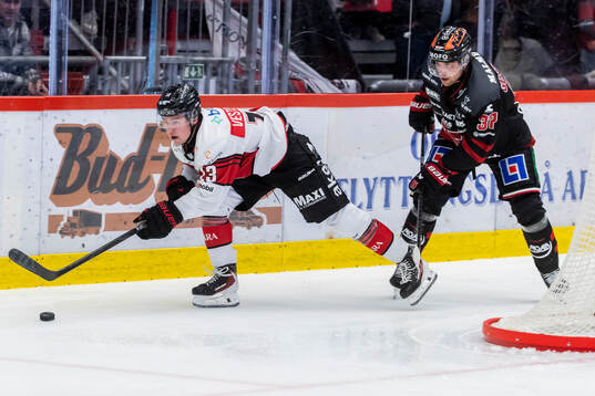 Malmö Redhawks Petter Vesterheim och Örebros Glenn