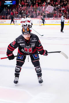 Örebros Sean Malone deppar