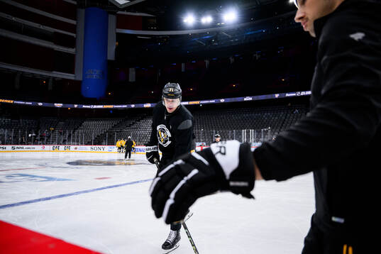 Evgeni Malkin at a practice session with Pittsburgh Penguins