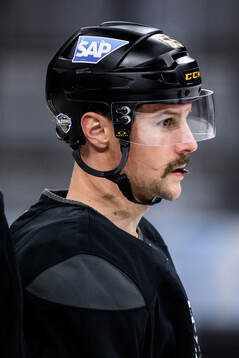 Erik Karlsson at a practice session with Pittsburgh Penguins