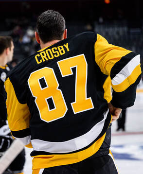 Sidney Crosby at a practice session with Pittsburgh Penguins