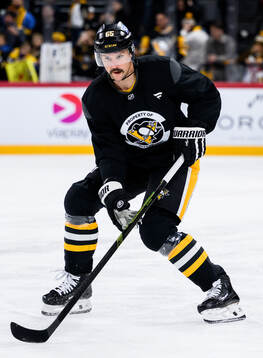 Erik Karlsson at a practice session with Pittsburgh Penguins