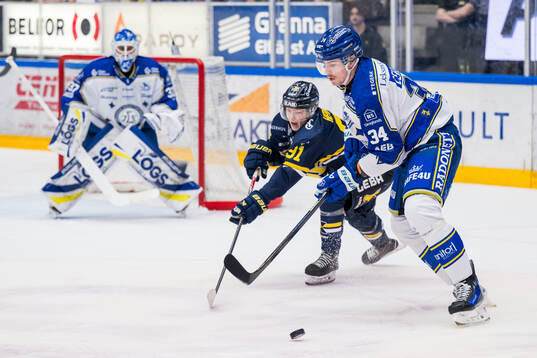 HV71s Aleksi Heponiemi och Leksands Peter Cehlarik