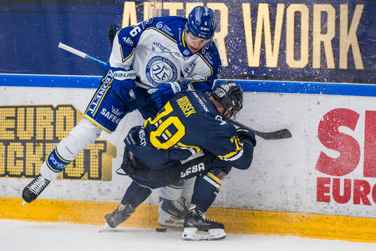 Leksands Alexander Lundqvist och HV71s Lukas Rousek