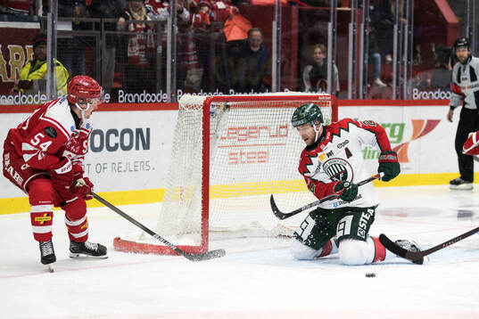 Frölundas Christian Folin och Timrås Jonathan Dahlén