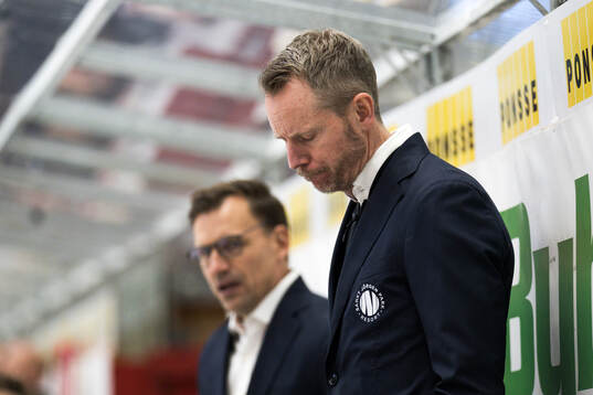 Frölundas tränare Robert Ohlsson deppar