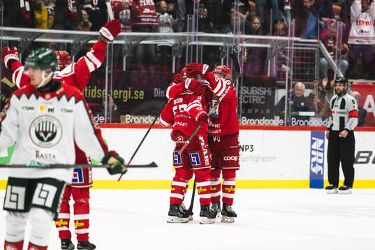 Timrås Sebastian Hartmann jublar
