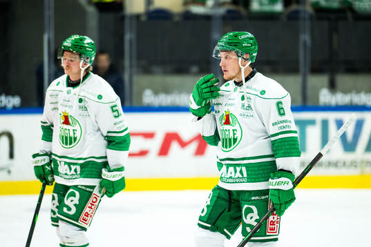 Rögles Calle Själin och Paul LaDue deppar