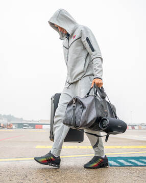 Antonio Nusa arrives at Milano Malpensa Airport