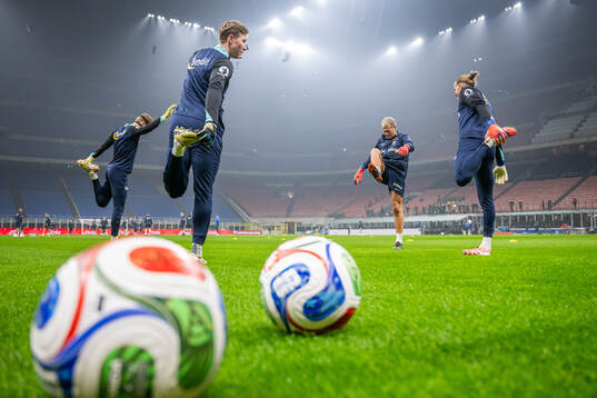 Goalkeeper Mathias Dyngeland, goalkeeper coach Frode
