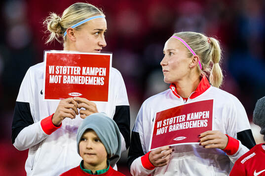 Lauren Davidson and Nea Lehtola of Brann