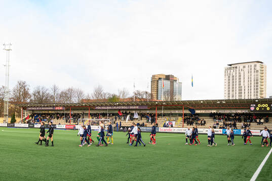 Rosengårds spelare och Linköpings spelare