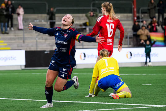 Rosengårds Hanna Andersson jublar