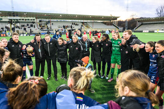 Rosengårds spelare jublar