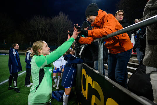 IFK Norrköpings Sofia Hjern jublar