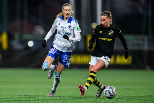 IFK Norrköpings Ebba Handfast och AIKs Adelisa Grabus