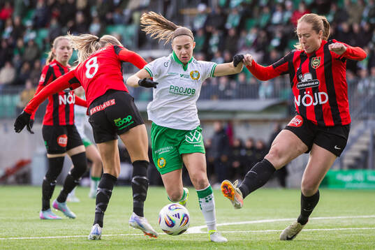 Hammarbys Vilma Emilia Koivisto och Brommapojkarnas Julia