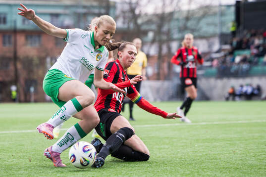 Hammarbys Smilla Holmberg och Brommapojkarnas Frida