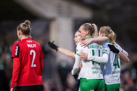 Hammarbys Ellen Wangerheim jublar