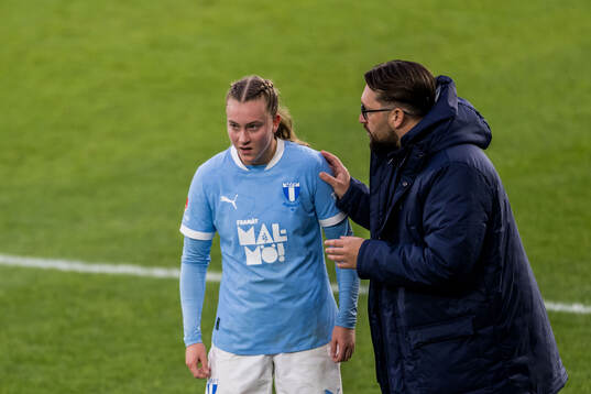 Malmö FFs Agnes Mårtensson och assisterande tränare